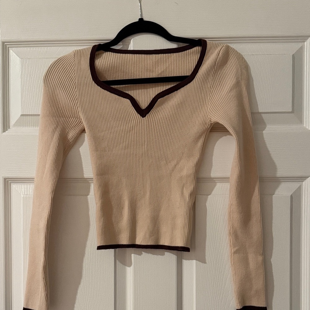 SHEIN Cream Ribbed Long Sleeve Top with Black Trim